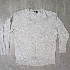 Express Women's Cozy  Grey Tunic V-Neck Pullover Sweater Size Medium